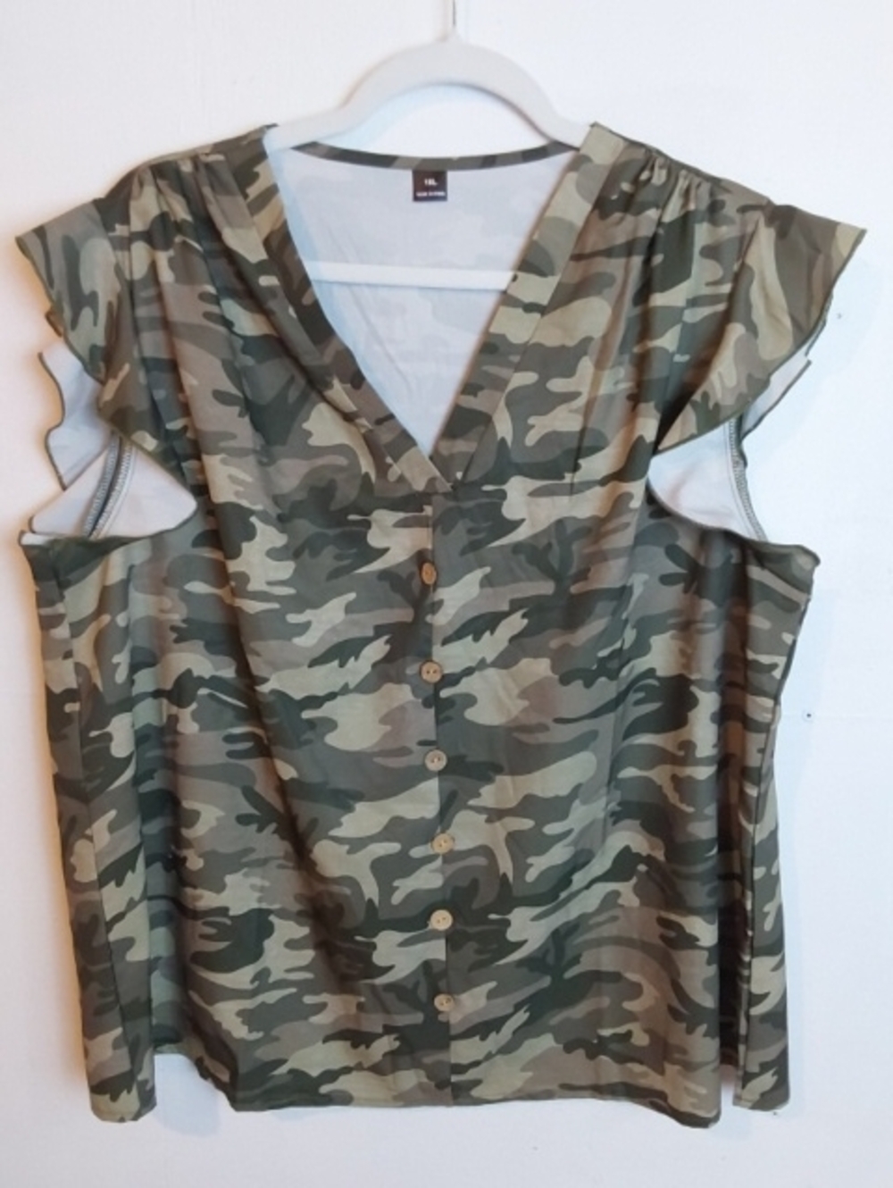 Boutique| Womens Camo Print Ruffle Cap Sleeve Blouse V Neck Sz.XL